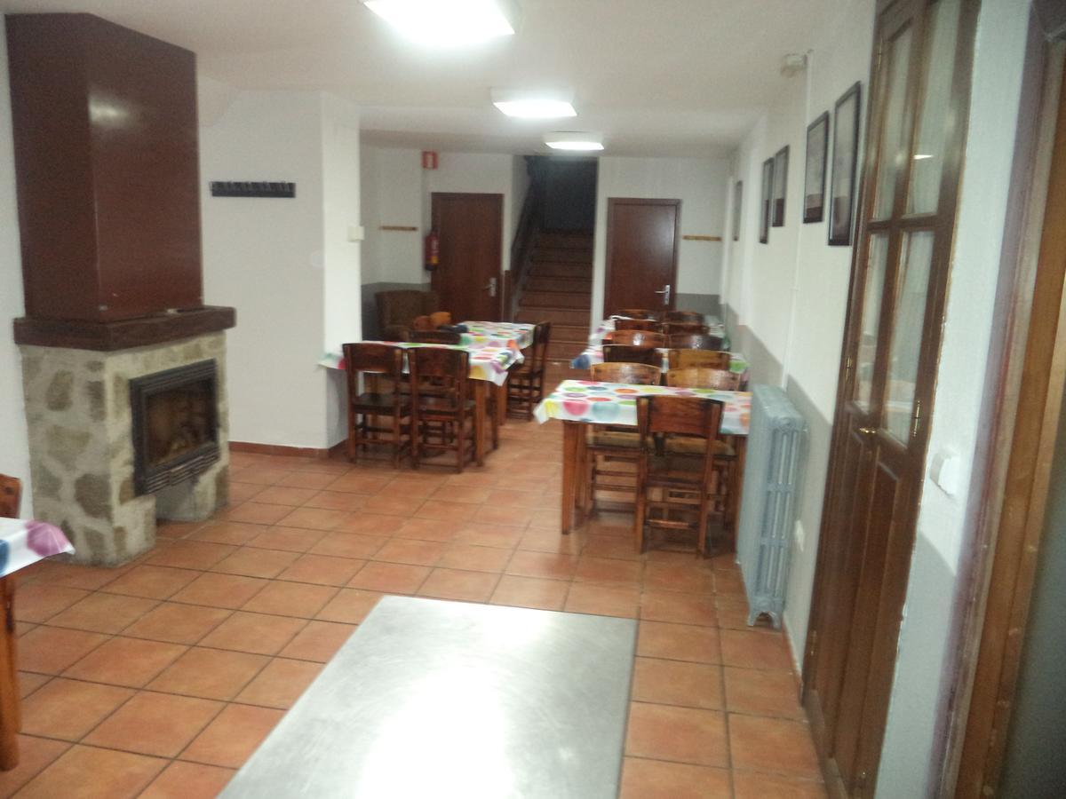 Albergue De Canfranc Estacion Exterior photo